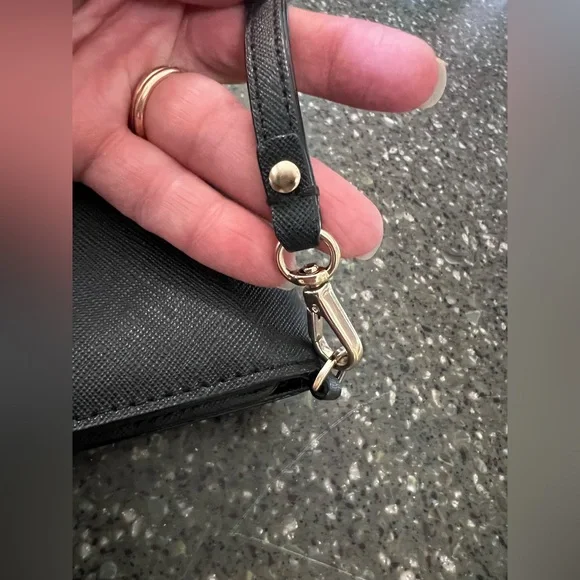 Kate Spade Black Laurel Way Iphone Wristlet Wallet | Leather Passport Travel - Picture 4 of 11